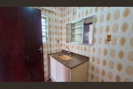 Casa à venda com 250m², 5 quartos e 2 vagasBanheiro da Suíte