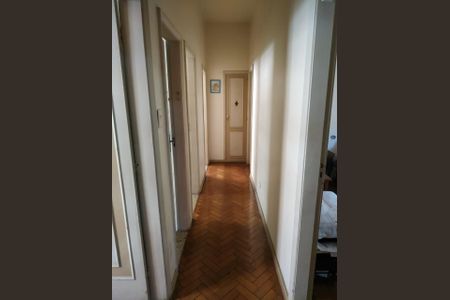 Casa à venda com 200m², 5 quartos e 3 vagasCorredor Casa 2