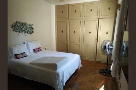 Casa à venda com 200m², 5 quartos e 3 vagasQuarto 1 Casa 2