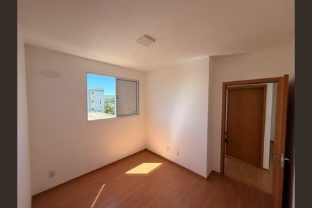 Apartamento para alugar com 43m², 3 quartos e 1 vagaQuarto 