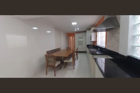 Foto 11 de casa à venda com 3 quartos, 170m² em Chácara Mafalda, São Paulo