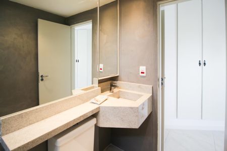 Apartamento para alugar com 130m², 2 quartos e 1 vagaBanheiro da Suíte 2