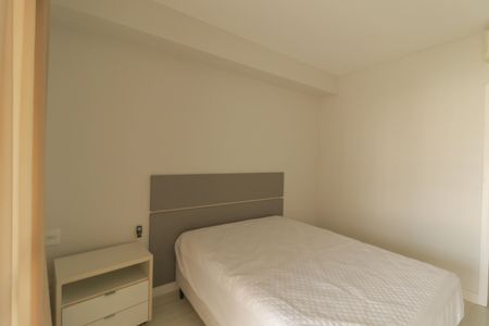 Studio para alugar com 48m², 1 quarto e 1 vaga Studio para alugar com 48m², 1 quarto e 1 vagaQuarto