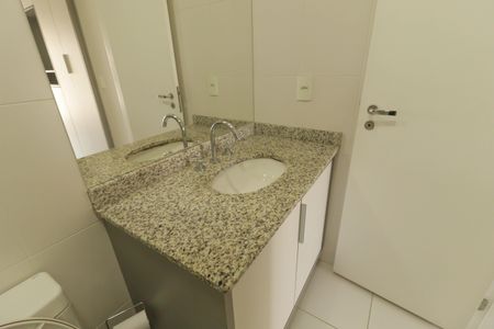Studio para alugar com 48m², 1 quarto e 1 vaga Studio para alugar com 48m², 1 quarto e 1 vagaBanheiro