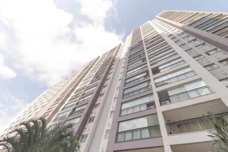 Studio para alugar com 48m², 1 quarto e 1 vaga Studio para alugar com 48m², 1 quarto e 1 vagaFachada