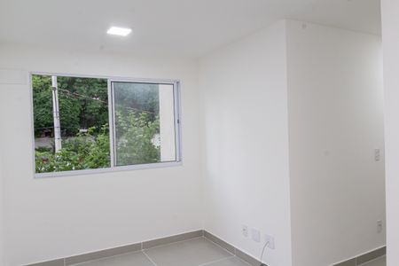 Sala de apartamento para alugar com 2 quartos, 42m² em Campo Grande, Rio de Janeiro