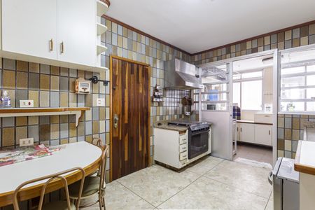 Apartamento para alugar com 148m², 3 quartos e 1 vagaCozinha