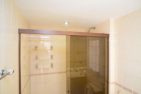 Apartamento à venda com 150m², 2 quartos e 2 vagas Apartamento à venda com 150m², 2 quartos e 2 vagasBanheiro Social 2