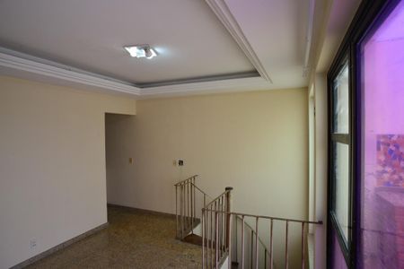 Apartamento à venda com 150m², 2 quartos e 2 vagas Apartamento à venda com 150m², 2 quartos e 2 vagasSala Piso Superior