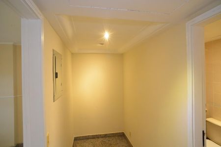 Apartamento à venda com 150m², 2 quartos e 2 vagas Apartamento à venda com 150m², 2 quartos e 2 vagasHall Social