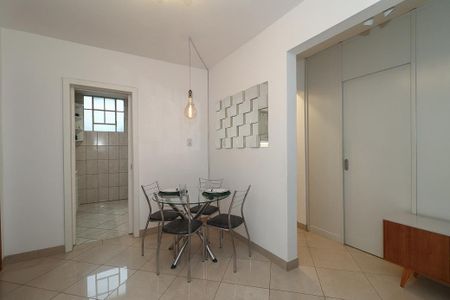 Sala de apartamento para alugar com 2 quartos, 60m² em Jardim Itu Sabará, Porto Alegre