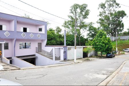 Casa para alugar com 221m², 3 quartos e 4 vagas Casa para alugar com 221m², 3 quartos e 4 vagasFachada