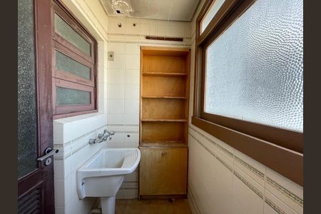 Apartamento à venda com 79m², 2 quartos e sem vaga Apartamento à venda com 79m², 2 quartos e sem vagaÁrea de Serviço