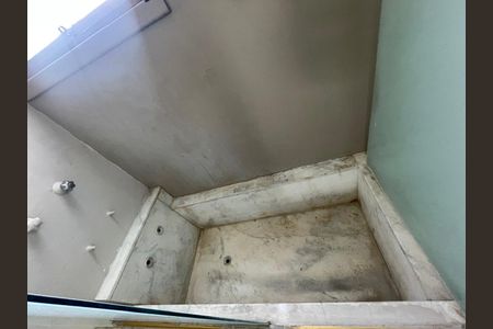 Apartamento à venda com 79m², 2 quartos e sem vaga Apartamento à venda com 79m², 2 quartos e sem vagaBanheiro Social