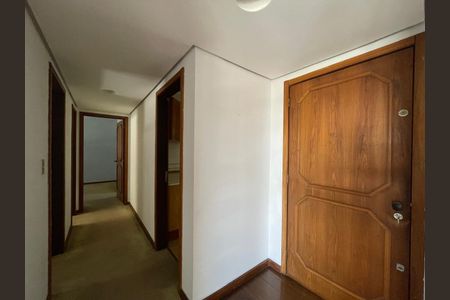 Apartamento à venda com 79m², 2 quartos e sem vaga Apartamento à venda com 79m², 2 quartos e sem vagaCorredor