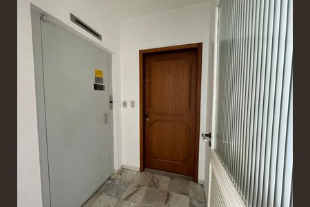 Apartamento à venda com 79m², 2 quartos e sem vaga Apartamento à venda com 79m², 2 quartos e sem vagaÁrea de Serviço