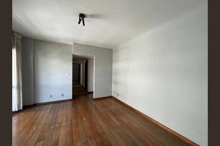 Apartamento à venda com 79m², 2 quartos e sem vaga Apartamento à venda com 79m², 2 quartos e sem vagaSala