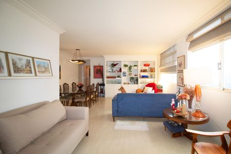 Sala de apartamento à venda com 3 quartos, 167m² em Cerqueira César, São Paulo