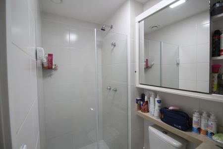 Apartamento à venda com 81m², 2 quartos e 1 vagaBanheiro Social