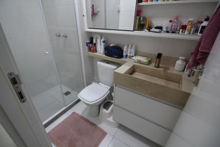 Apartamento à venda com 81m², 2 quartos e 1 vagaBanheiro Social