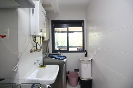Apartamento à venda com 81m², 2 quartos e 1 vagaÁrea de Serviço