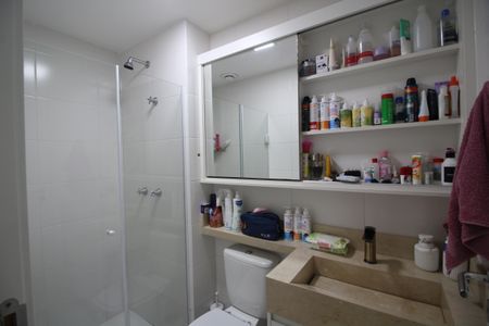 Apartamento à venda com 81m², 2 quartos e 1 vagaBanheiro Social