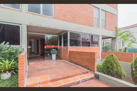 Apartamento à venda com 75m², 2 quartos e 2 vagasFachada