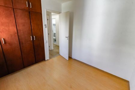 Apartamento à venda com 80m², 3 quartos e 2 vagasQuarto 3