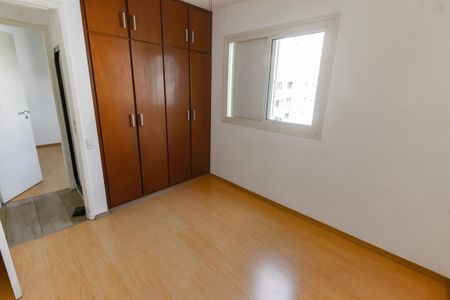 Apartamento à venda com 80m², 3 quartos e 2 vagasQuarto 2