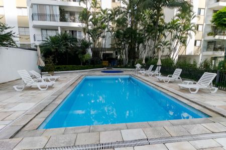 Apartamento à venda com 80m², 3 quartos e 2 vagasÁrea comum - Piscina