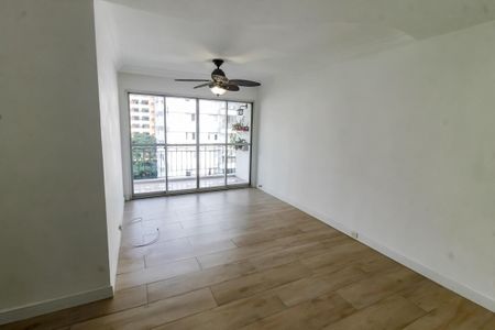 Apartamento à venda com 80m², 3 quartos e 2 vagasSala