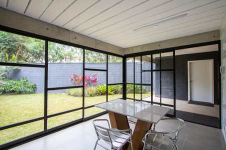 Apartamento à venda com 48m², 2 quartos e 1 vaga Apartamento à venda com 48m², 2 quartos e 1 vagaÁrea comum - Churrasqueira/Salão de festas