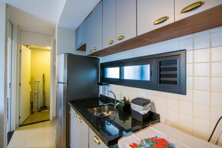 Apartamento à venda com 48m², 2 quartos e 1 vaga Apartamento à venda com 48m², 2 quartos e 1 vagaSala/Cozinha