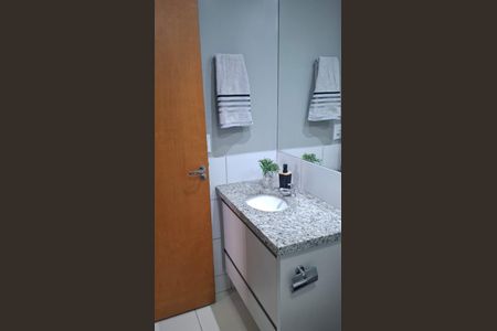Apartamento à venda com 67m², 3 quartos e 1 vaga Apartamento à venda com 67m², 3 quartos e 1 vagaBanheiro