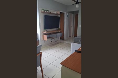 Sala de apartamento à venda com 3 quartos, 67m² em Parque Oeste Industrial, Goiânia