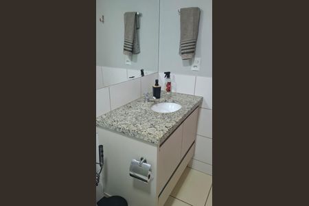 Apartamento à venda com 67m², 3 quartos e 1 vaga Apartamento à venda com 67m², 3 quartos e 1 vagaBanheiro