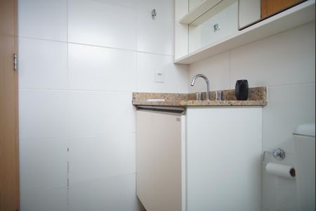Banheiro da Suíte de apartamento para alugar com 2 quartos, 72m² em Higienópolis, Porto Alegre