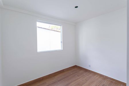 Apartamento à venda com 74m², 3 quartos e 1 vagaQuarto 2