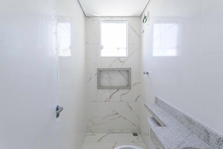 Apartamento à venda com 74m², 3 quartos e 1 vagaBanheiro social 