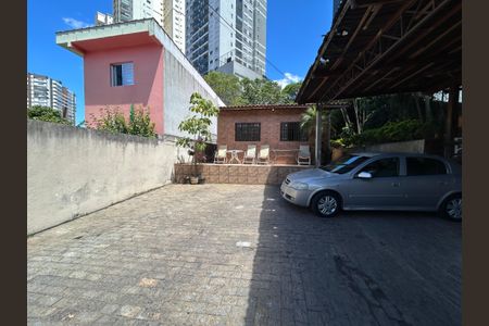 Casa à venda com 90m², 4 quartos e 5 vagas Casa à venda com 90m², 4 quartos e 5 vagasGaragem