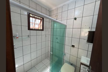 Casa à venda com 90m², 4 quartos e 5 vagas Casa à venda com 90m², 4 quartos e 5 vagasBanheiro da Suíte