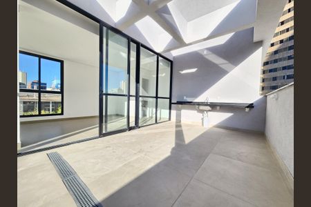 Apartamento à venda com 131m², 2 quartos e 3 vagasCobertura