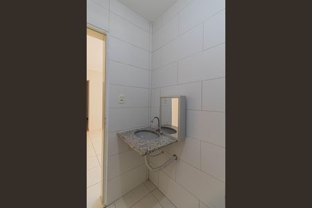 Banheiro  de casa para alugar com 1 quarto, 40m² em Jardim Santa Maria, São Paulo