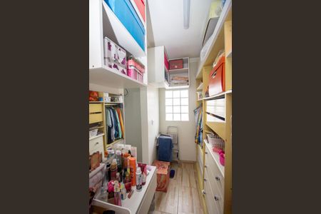 Casa à venda com 232m², 3 quartos e 2 vagasCloset da suíte