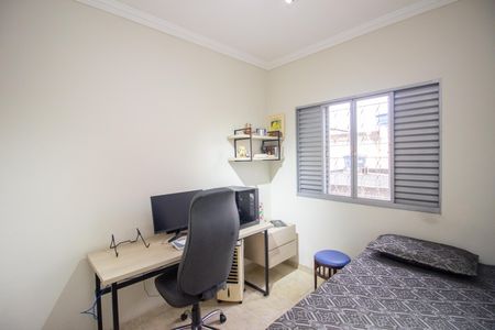 Casa à venda com 232m², 3 quartos e 2 vagasQuarto 2