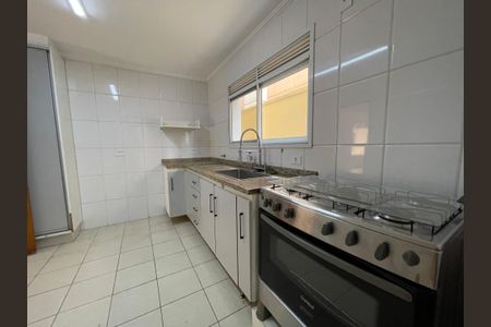Apartamento à venda com 216m², 4 quartos e 3 vagasCozinha