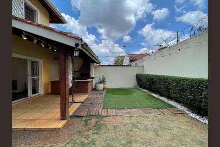 Apartamento à venda com 216m², 4 quartos e 3 vagasQuintal