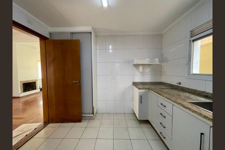 Apartamento à venda com 216m², 4 quartos e 3 vagasCozinha