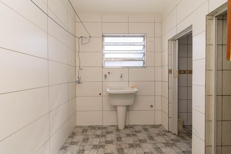 Casa para alugar com 50m², 2 quartos e sem vagaÁrea de Serviço