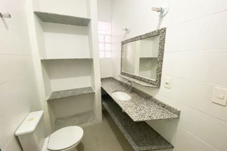 Apartamento à venda com 109m², 3 quartos e sem vaga Apartamento à venda com 109m², 3 quartos e sem vagaBanheiro Social
